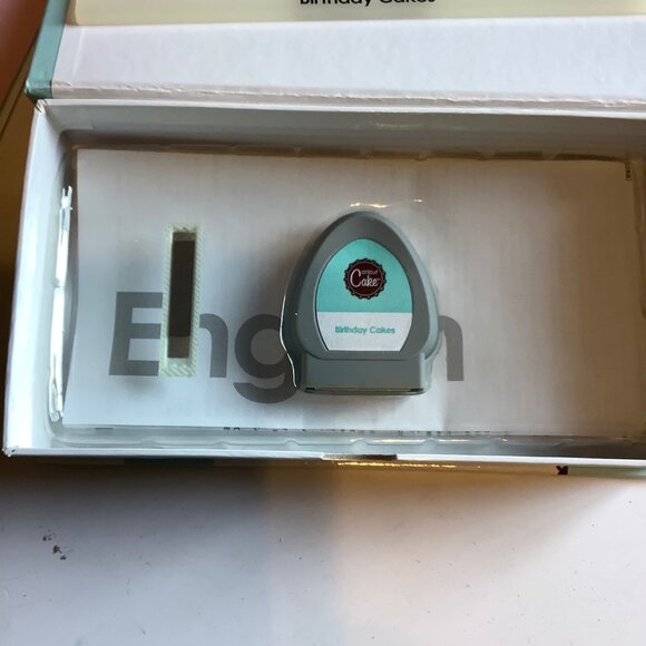 Cricut Cake Birthday Cakes Cartridge Provo Craft & Novelty Girl Castle Princess - Picture 8 of 8